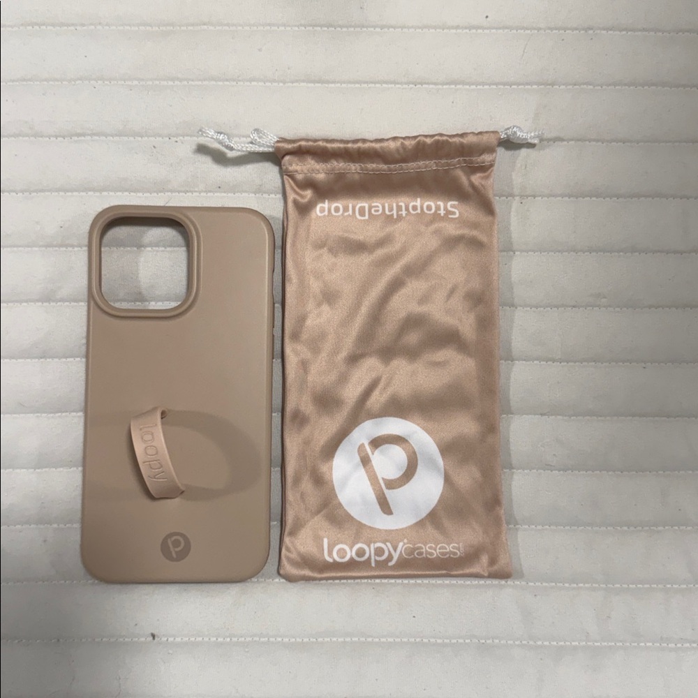 iPhone 15 pro max sandstone